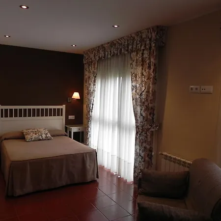 Hospederia Pinos Pensjonat Llanes